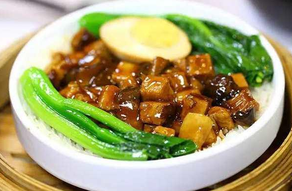 香菇滷肉飯