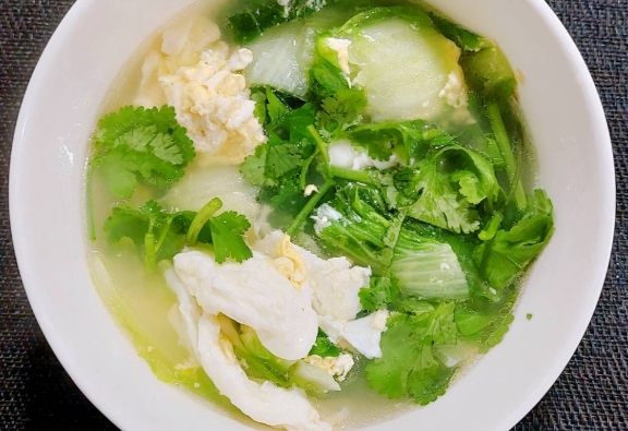 青菜豆腐蛋花湯