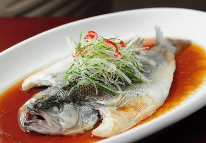 清蒸鱸魚料理